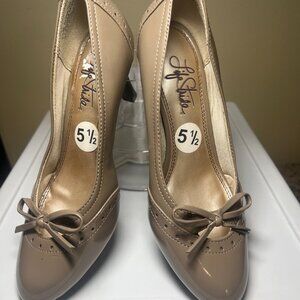 Life Stride Kaki Low Heel Pumps Ladies Passport Bow5.5